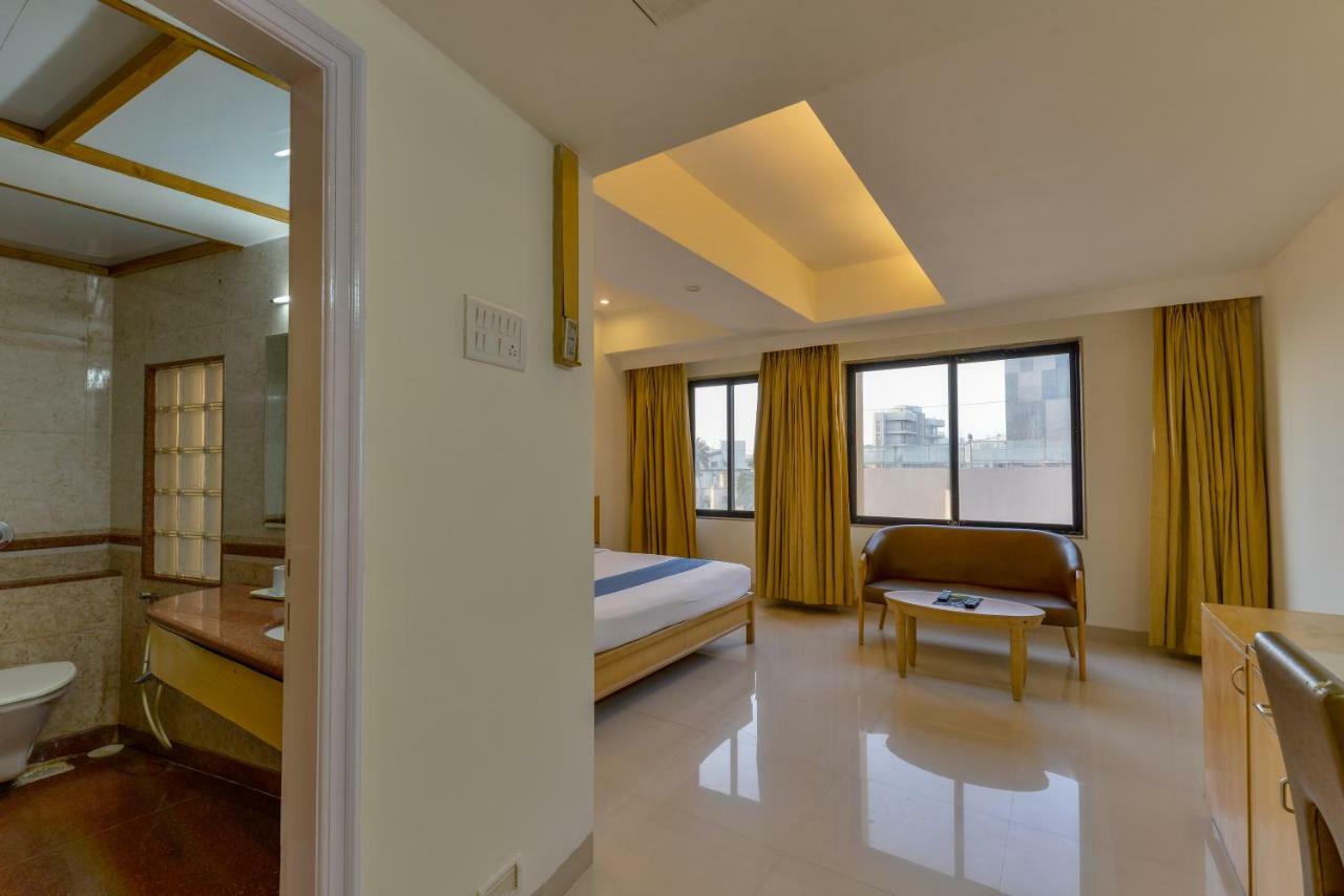 Hotel Ajanta Bombaj Zewnętrze zdjęcie