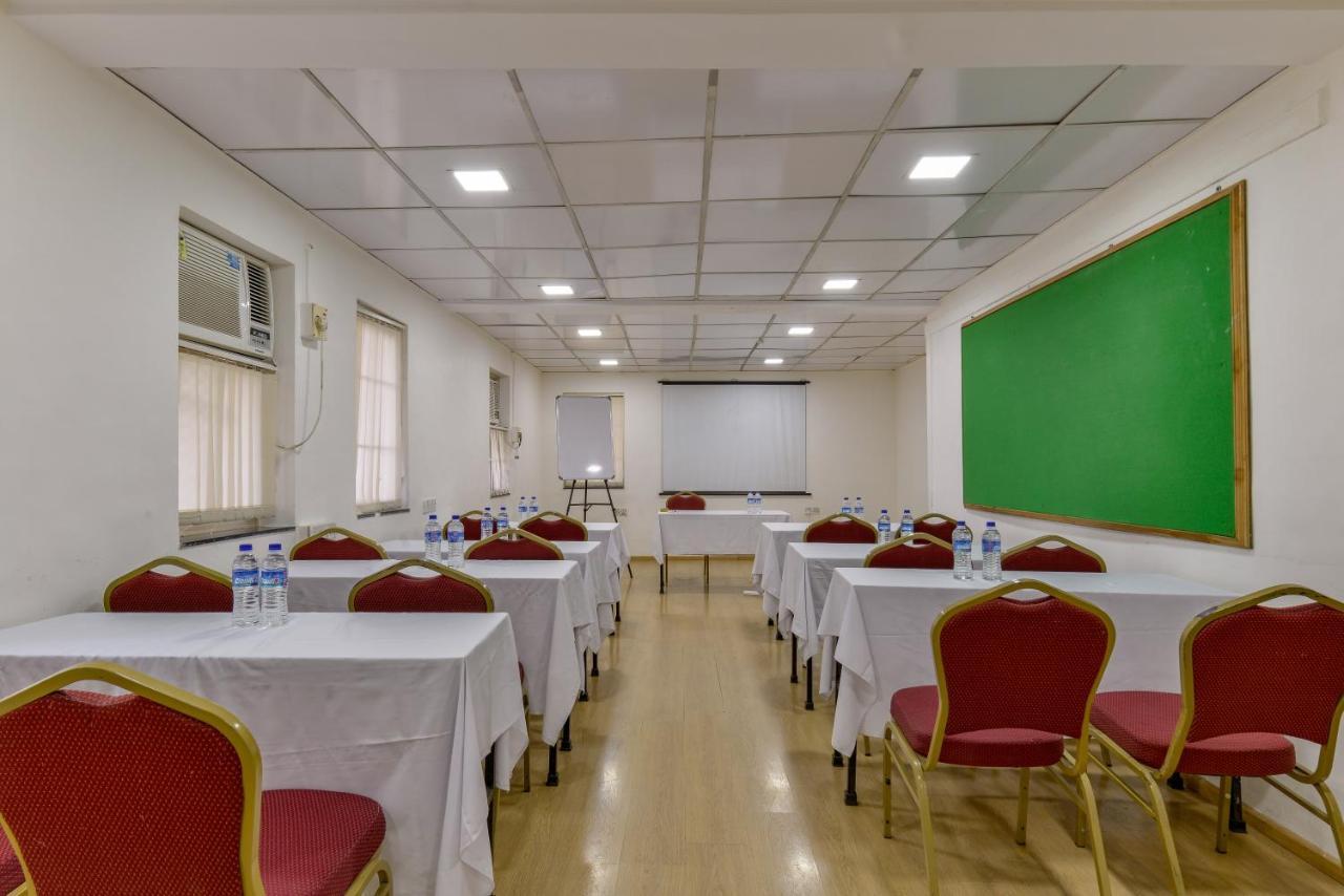 Hotel Ajanta Bombaj Zewnętrze zdjęcie